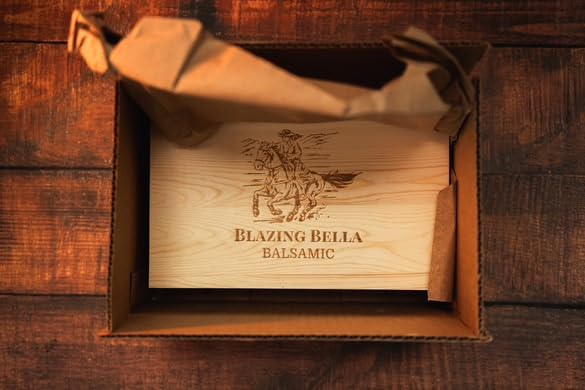 Blazing Bella Flavored Balsamic Vinegar Gift Set in Wooden Box – Balsamic Sampler Set with Fig, Peach, Strawberry, Raspberry & Barrel-Aged Balsamic – Balsamic Vinegar from Modena, Italy – 5 × 100ml Bottles