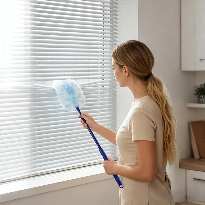200PCS Duster Refills with 1Pack 23.6"-29.5" Telescopic Handle(15cm Extension), Disposable Electrostatic Dusters for Cleaning Office, Home, Blinds, Ceiling Fans, Furniture