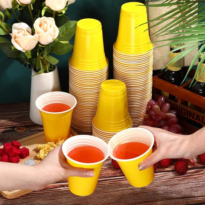 Sabary 100 Pack 12oz Plastic Cups Yellow Graduation Heavy Duty Drinking Disposable Cups with Lines for Beverage Holiday Wedding Camping Barbecues Birthday Party Outdoor Picnic(Yellow and White)