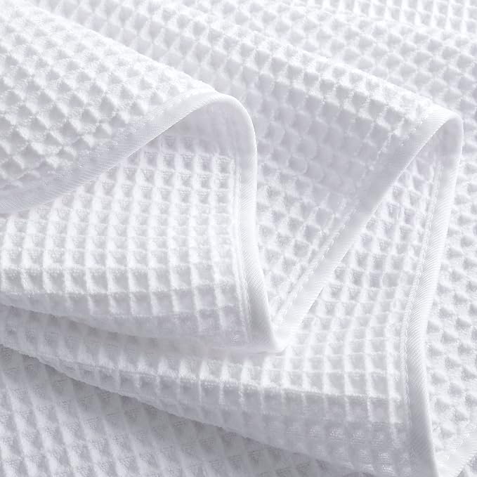 POLYTE 430 GSM Microfiber Oversize Quick Dry Lint Free Bath Towel, 60 x 30 in, 4 Pack (Waffle Weave)