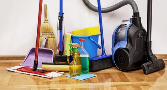 Steam Mops vs. Traditional Mops: Which One Should You Buy?