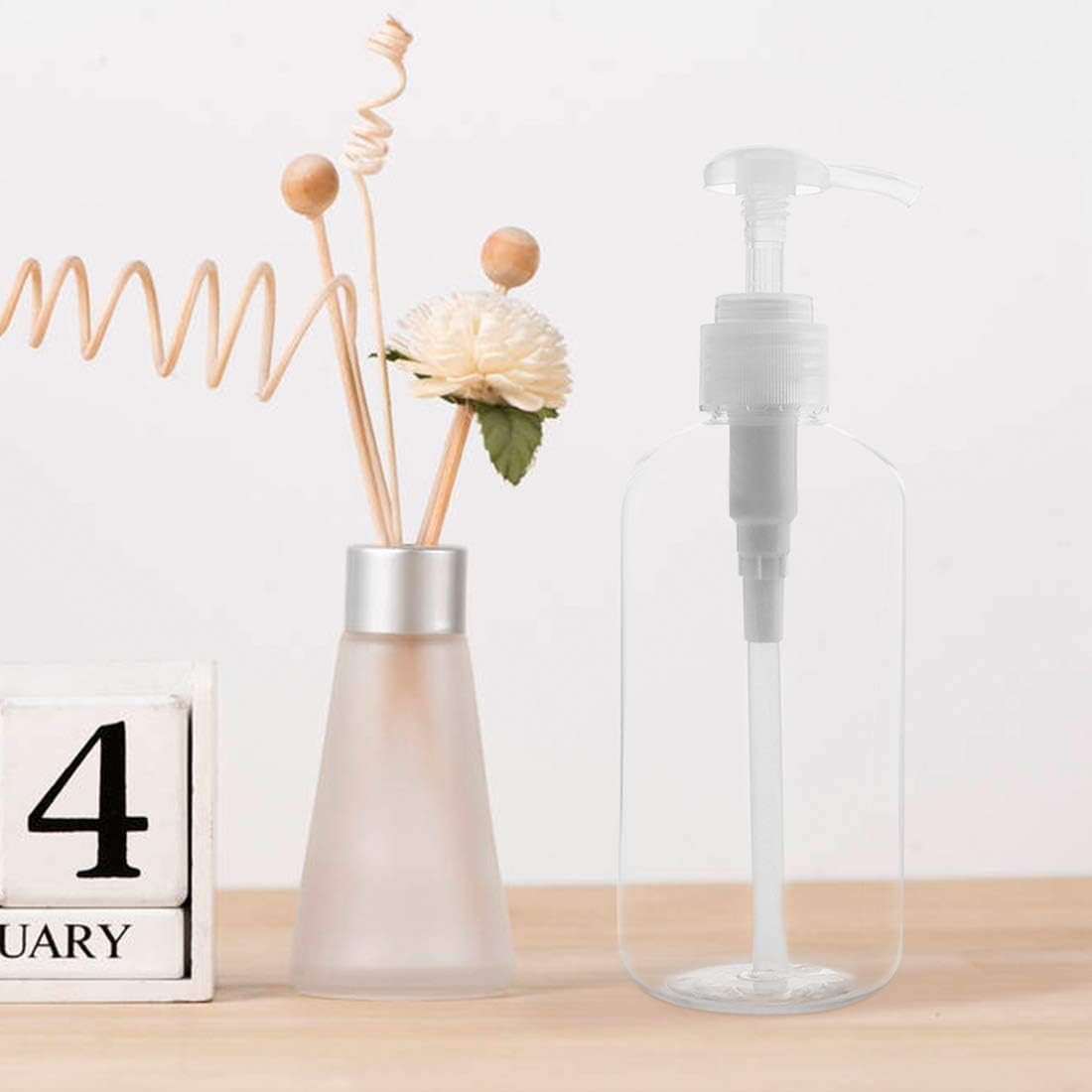 Pump Bottle Shampoo Pump Dispenser, Yebeauty Shampoo Bottles with Pump 10oz Clear Empty Plastic Empty Refillable Shower Bottle Dispenser 2 Pieces Containers with Travel Lock for Soap Cream Lotion Gel