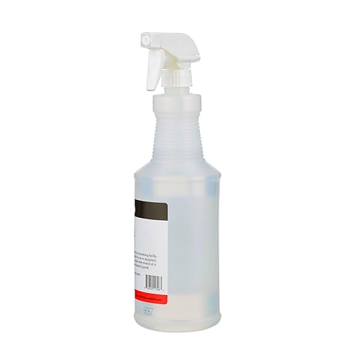 UltraPro Food Grade Mineral Oil 32 Ounce Bottle with Spray Trigger for Lubricating and Protecting Cutting Board, Butcher Block, Stainless Steel, Knife