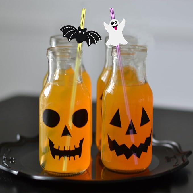 24pcs Halloween Party Favor Castle Bat Pumpkin Ghost Cat Witch Spider Pattern Reusable Straight Straws Party Favor Halloween Party Supplies with 2 Cleaning Brushes 6 Colors.