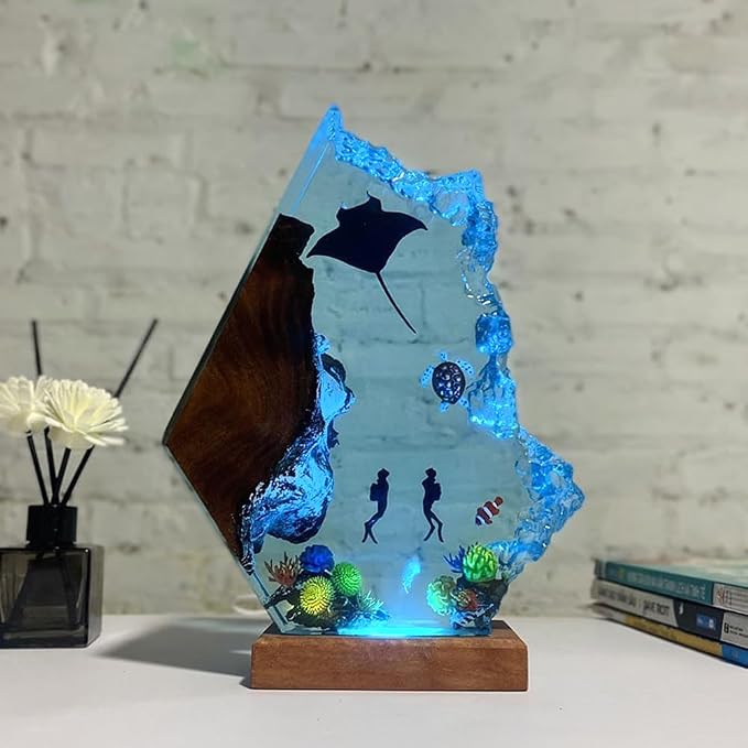 Handmade 3D Ocean Resin Lamp - USB Powered Resin Ocean Night Light with Wooden Base, Variable Lights, Scuba Diver Gifts, Diving Enthusiast Collectibles, Unique Birthday Holiday Gifts for Men & Women