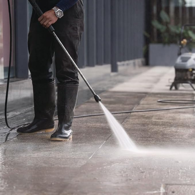 Zep Professional Heavy-Duty Alkaline Cleaner - 5 Gal (Each) - 1041569 - Powerful All-Purpose Cleaner and Degreaser, Non-Abrasive and No Spotting, Sufactants are Biodegradable