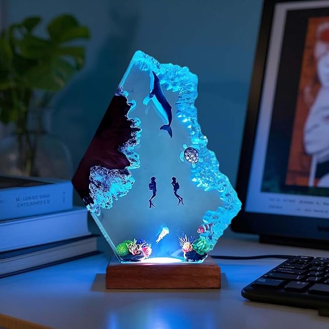 Scuba Diving Resin Night Light, USB Powered Resin Ocean Lamp with Wooden Base, Variable Lights,Whale Shark Decor for Home Office, Shark Gifts for Ocean Enthusiasts, Christmas Day,Birthday (M 8"x5")