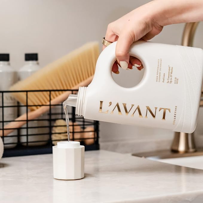 L'AVANT Collective Luxury Laundry Detergent | Bulk 1 Gallon | Fresh Linen | Natural Non-Toxic Liquid Laundry Soap with Enzymes | Plant-Based, 5x Concentrated, HE Compatible | 128 oz