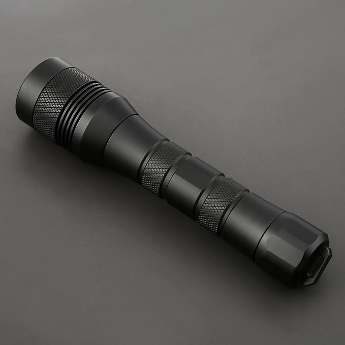 SecurityIng Waterproof 1000 Lumens LED Diving Flashlight Underwater 150m Super Bright LED Scuba Light, 9 Degrees Narrow-Angle Beam Diving Safety Light Night Dive Torch (with Batteries)