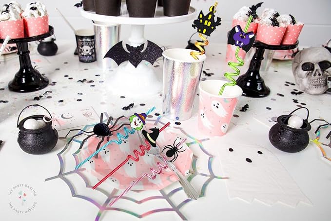 24pcs Halloween Party Favors Bat Pumpkin Ghost Cat Witch Spider Ghost Pattern Reusable Straws Party Gift Halloween Party Supplies with 2 Cleaning Brushes 8 Color.