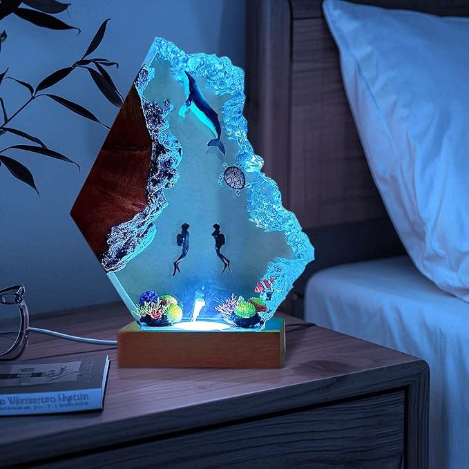 Humpback Whale Ocean Resin Lamp, Handmade Table Relaxing Mood Lamp with USB Port, Art Ornaments for Home Office Decor, Scuba Diver Gift for Birthday Holiday, Valentine's Day Gifts for Husband