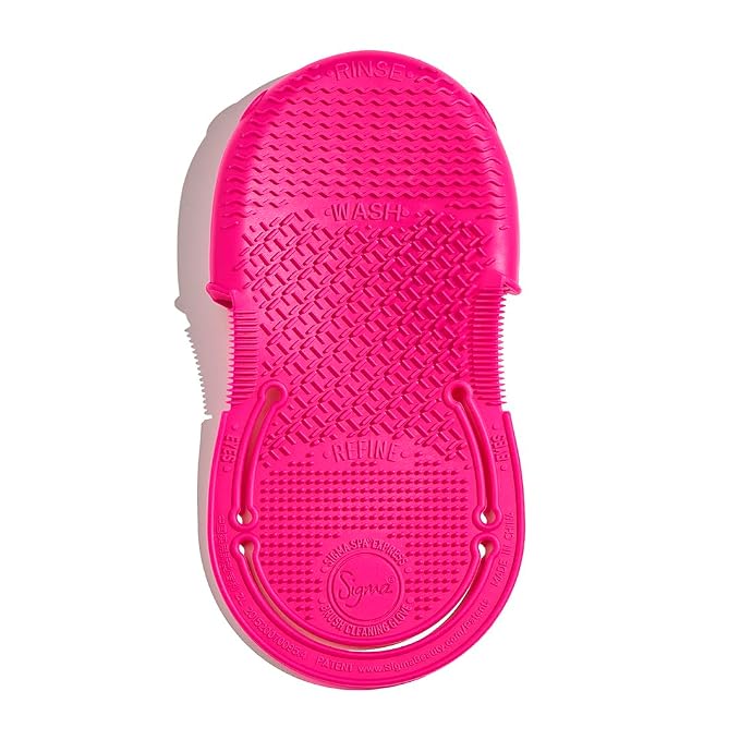 Sigma Spa® Express Travel Brush Cleaning Glove - Perfect for Cleaning Makeup Brushes On The Go