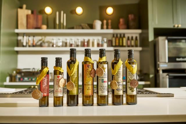 Peach Balsamic Vinegar - Gourmet Barrel Aged Infused Balsamic Vinegar - Great for Dressing Dipping Glazing - No Artificial Flavors or Added Sugar - Made in Texas (16.9 oz)