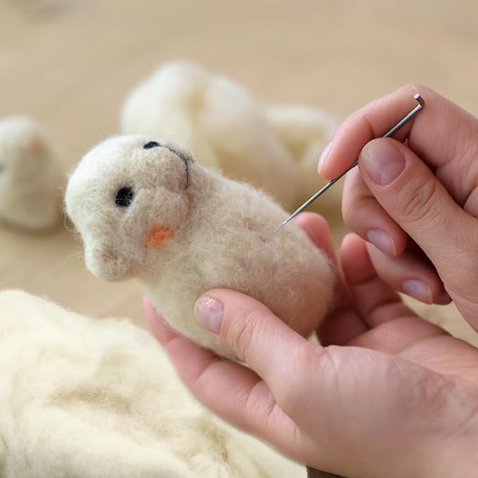 Newwiee Clean Wool Batting Stuffing for Stuffed Animals Roving Wool Felting Filler for Crafts Needle Cushions Pillow Knitted Stuffed Toys Animals Blending and Dryer Balls, Natural White(4.4 lb)