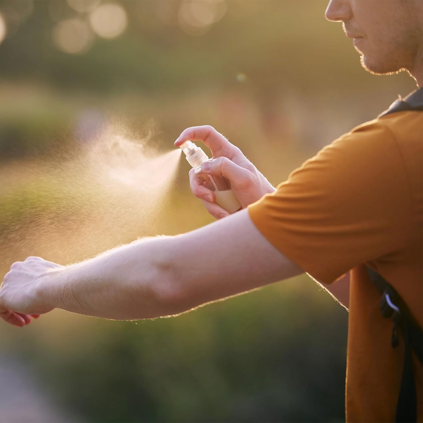 uxcell 100Pack Spray Bottles, 2Oz/60ML Clear Empty Mist Plastic Mini Travel Bottle Set,Small Refillable Liquid Containers for Household Use, Essential Oil, Cleaning (Transparent Black)