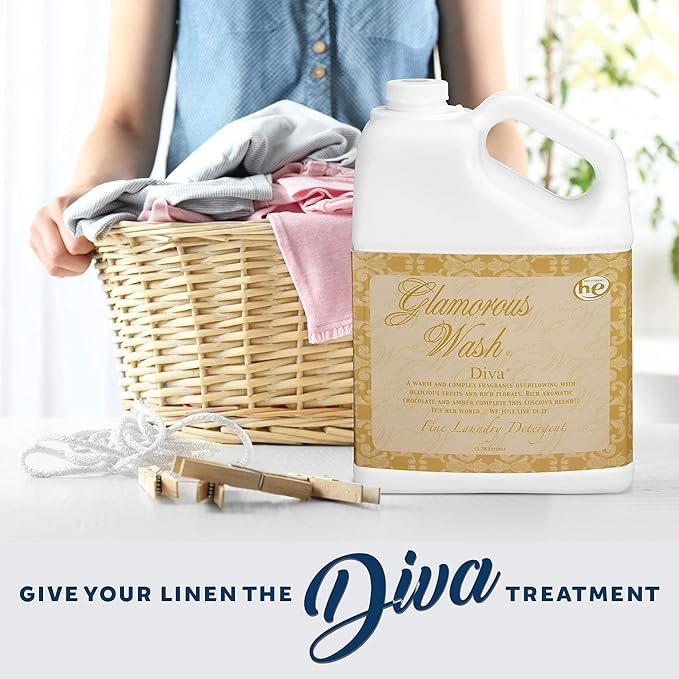 Tyler Candle Glamorous Wash Diva Laundry Detergent 128 oz w/Diva Sachets Bundle