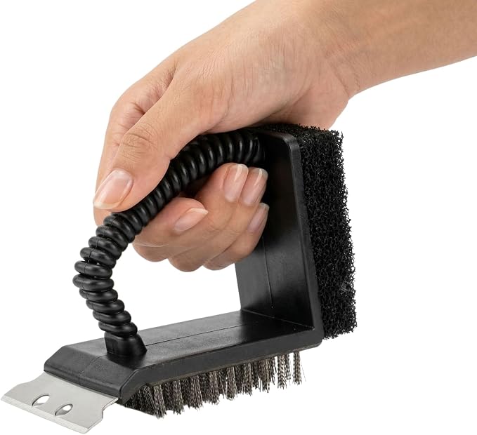 Restaurantware Met Lux 4.5-Inch Grill Brush 1 Handheld Grill Cleaning Tool - Scraper Scouring Pad Silver Plastic Grill Accessory For All Types Of Grills Ergonomic Handle