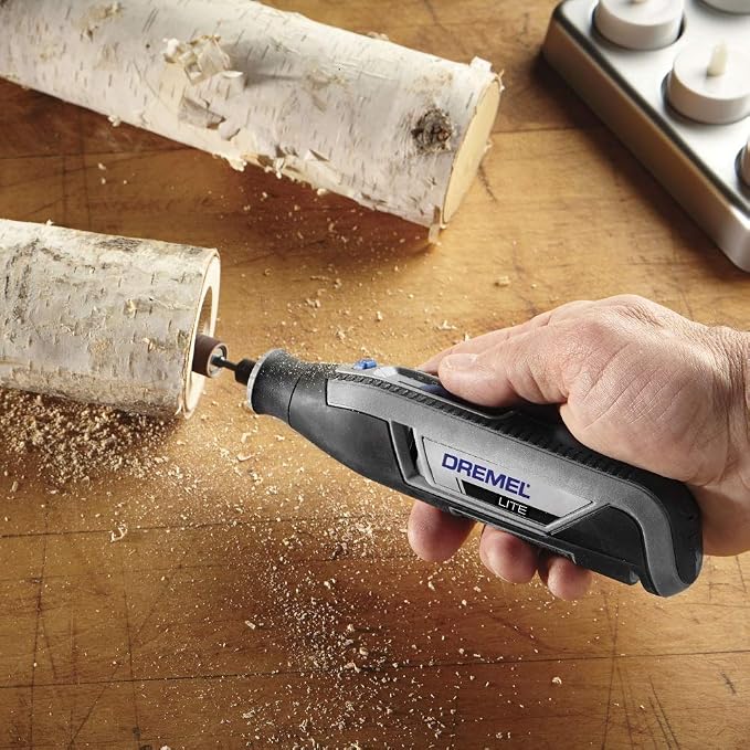 Dremel Lite 7760 Cordless Multi-Tool (3.6V 2.0Ah Battery, Kit with 15 Accessories, USB Charger, Speed 8000-25000rpm for Carving, Engraving, Grinding, Cleaning, Polishing, Sharpening and Sanding)