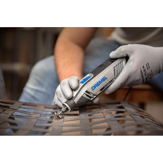 Dremel 428 Carbon Steel Brush Accessory Set, 2 Brushes (19 mm) for Cleaning and Removing Rust of Metal Materials