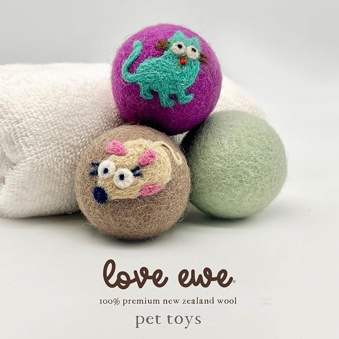 Hustle & Blush Wool Felt Balls 6 Pack, Love Ewe Pet Supplies - 2 inch Felted Wool Cat Toys Mouse and Duck & Bunny, 100% New Zealand Wools Felt Cat Toys Handmade Wools Felts Balls, Cats Felts