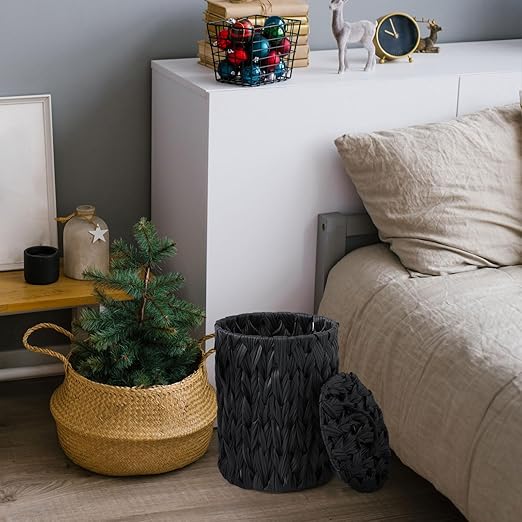 Ctosree 1.3 Gallons Small Trash Can with Lid Handle Boho Woven Braided Bathroom Waste Basket Trash Can with 100 Garbage Bags for Bedroom Office Laundry(Braided Polypropylene, Black)