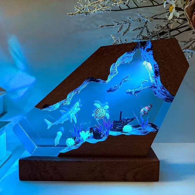 Shark Resin Lamp,USB Powered Resin Ocean Night Light with Wooden Base, Variable Lights,Shark Decor for Home Office, Scuba Diving Gifts for Ocean Lovers,Unique Gifts for Him &Her(S 6"X4")