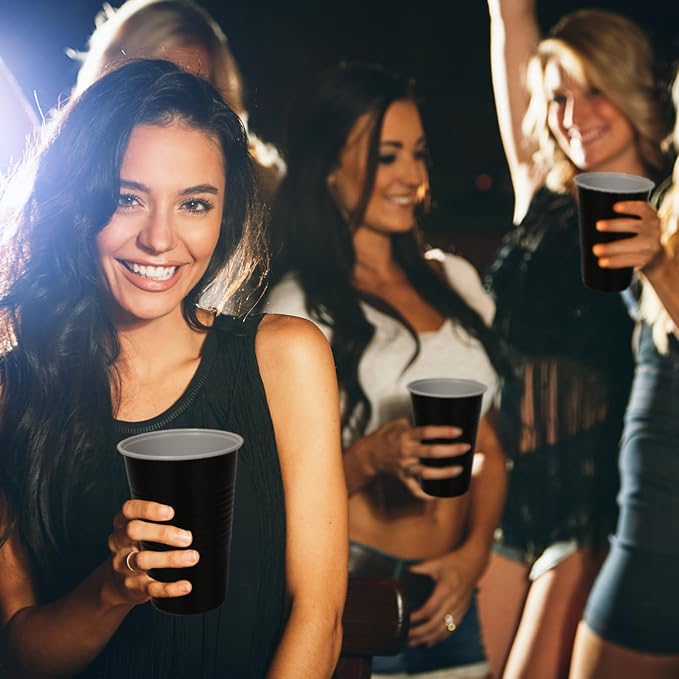 100PCS 16 oz Black Plastic Cups, Disposable Party Cups for Graduation Weddings, Birthdays & Festive Celebrations, Beverage Holiday Camping Barbecues, Reusable Party Supplies