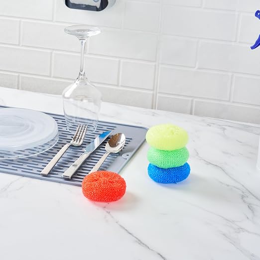 Restaurantware Plastic Dish Scrubbers 40 Pack 2.95 x 2.95 x 0.98 Inches Durable Non-Scratch Scrubbers Plastic Mesh Cleaning Pads Easy Grip Assorted Colors for Multi-Surface Cleaning
