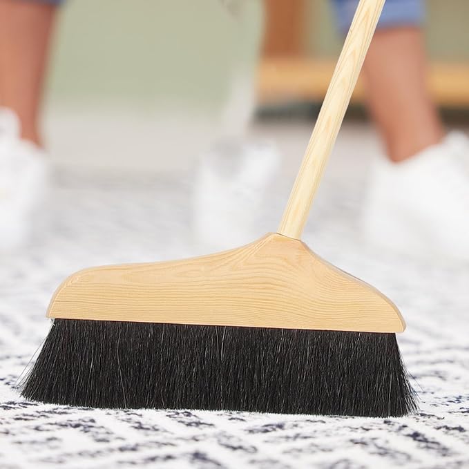 Wooden Handle Horsehair Broom, 90cm Soft Bristle Floor Sweeper for Wood, Linoleum, and Concrete, Anti-Static Indoor and Outdoor Broom, Ergonomic Long Handle