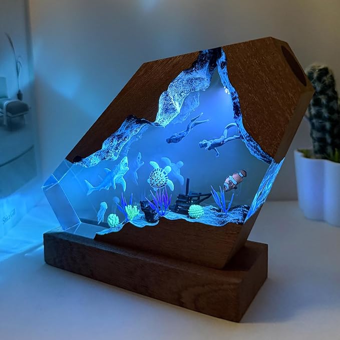 Shark Resin Lamp,USB Powered Resin Ocean Night Light with Wooden Base, Variable Lights,Shark Decor for Home Office, Scuba Diving Gifts for Ocean Lovers,Unique Gifts for Him &Her(S 6"X4")