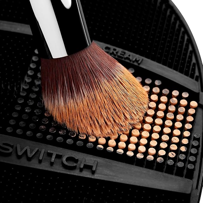 Sigma Switch by Sigma Beauty – Silicone Makeup Brush Cleaner for Switching Shades and Pigments, Switch Cleaning Mat for Superior Makeup Brush Cleaning Mid-Application (Full Size)