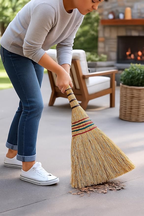 B Unique Lightweight Corn Broom – 75cm Natural Straw Broom with Reinforced Handle – Heavy-Duty Indoor/Outdoor Sweeping for Home, Garage, Patio, Hardwood Floors & Tight Corners