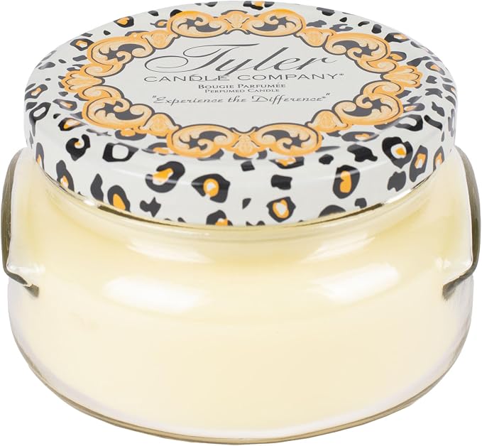 1 X Beach Blonde Tyler 22 oz Scented 2-Wick Jar Candle (Green)