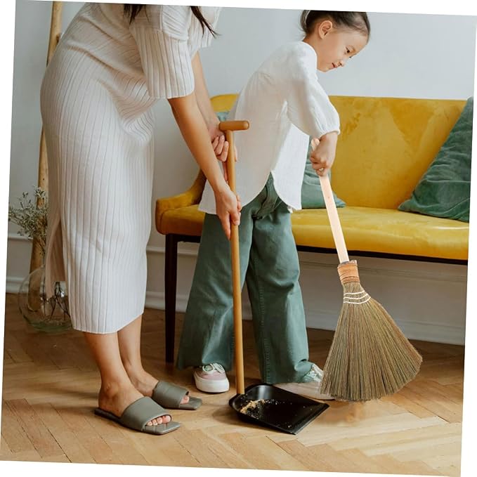 FOMIYES 0.25kg Traditional Asian Corn Broom Soft Bristles for Heavy Duty Cleaning