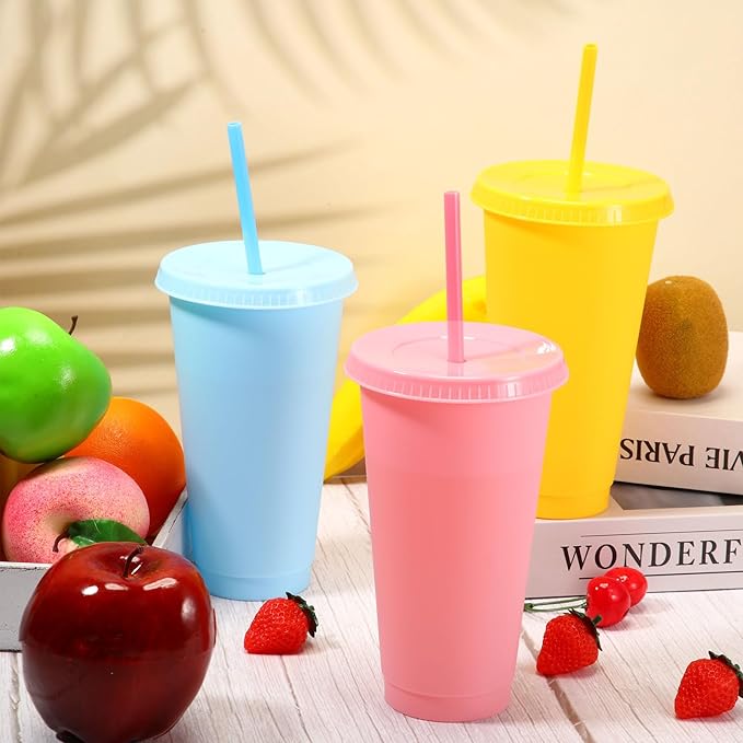 Honeydak 100 Pack Tumbler with Straw and Lid Bulk Cups for Gifts Water Bottle Iced Coffee Travel Mug Cup Reusable Plastic Tumblers for Party Birthdays 24-27 oz (Classic Color)