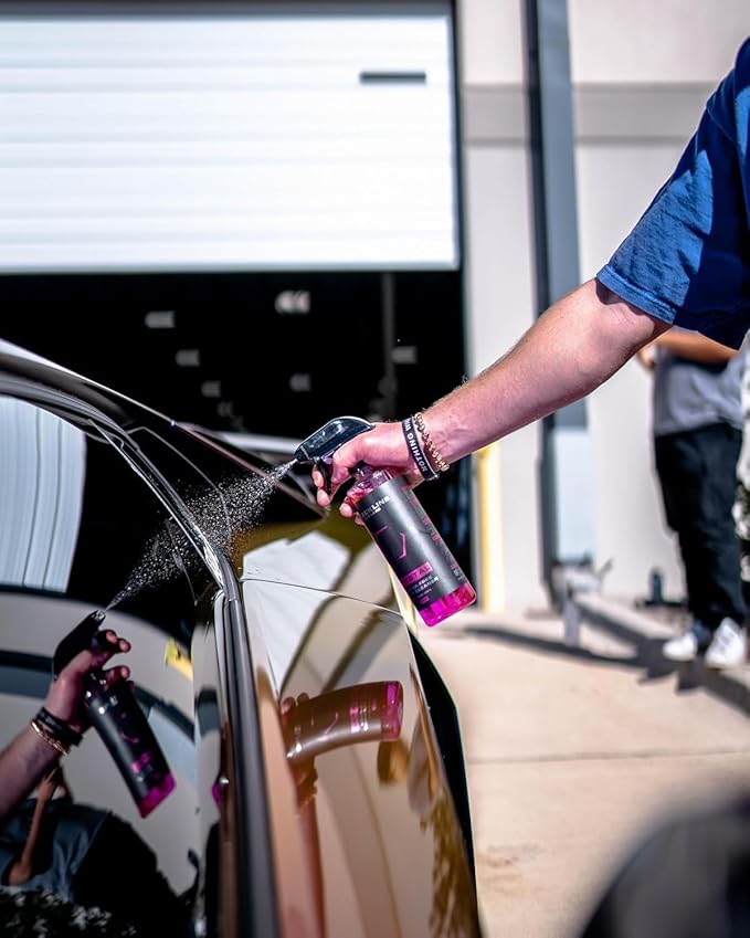 Blackline Best Glass Cleaner - Works on Glass, Windows, Mirrors & Navigation Screens. Tint Safe Window Cleaner for Car