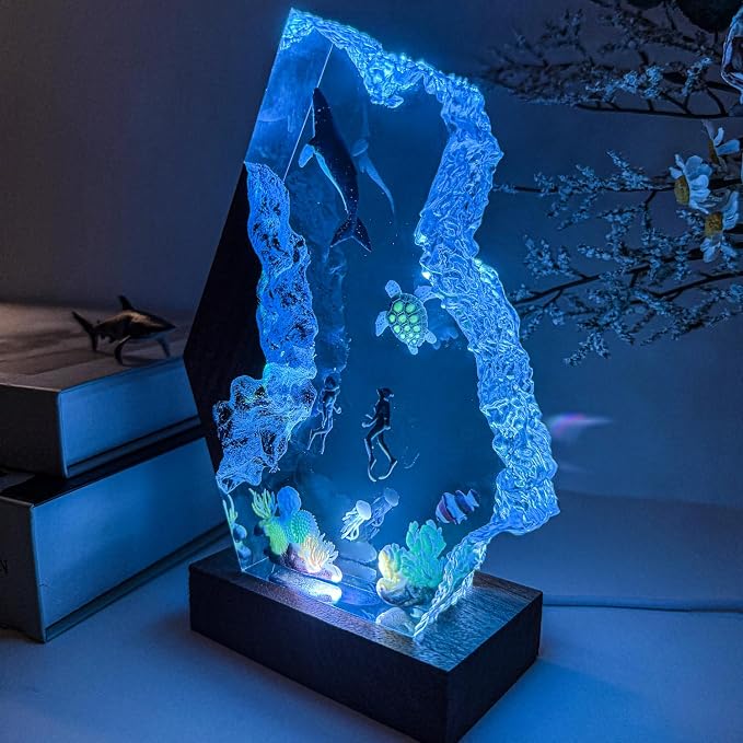 Scuba Diving Resin Night Light, USB Powered Resin Ocean Lamp with Wooden Base, Variable Lights,Whale Shark Decor for Home Office, Shark Gifts for Ocean Enthusiasts, Christmas Day,Birthday (M 8"x5")