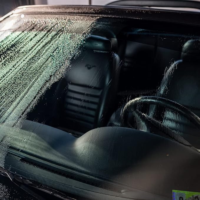 Invisible Glass 92183-6PK Hybrid Ceramic Rain Repellent and Glass Cleaner – Cleans & Protects Car Windows and Windshields with Long-Lasting Water-Repellent Si02 Technology – 16 fl oz (Pack of 6)