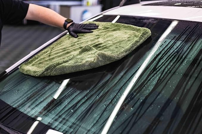 The Rag Company, The Liquid8r M22, Absorbent 70/30 Blend Microfiber Drying Towel for Cars, Trucks, and SUVs, Safe for Detailing, Scratch-Free, Twist Loop, 1100 GSM, 20x20 Inches, Camo