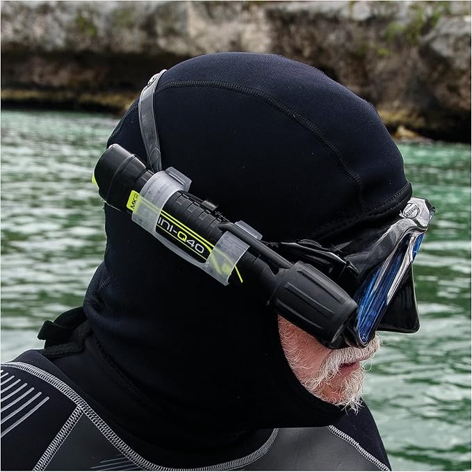 Underwater Kinetics MiniQ40 MK2 250 Lumens Dive Light