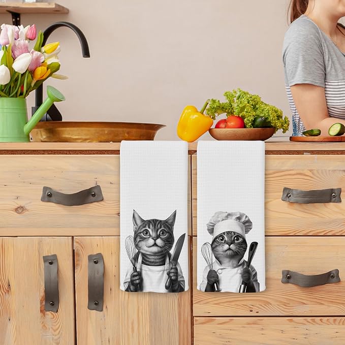 Funny Chef Cat Kitchen Towels Set of 2, Cat Mom Lady Lovers Owner Gifts for Women Dish Tea Towels for Kitchen, Gifts for Pet Lovers Decorative Hand Towel, 16x24 Inch