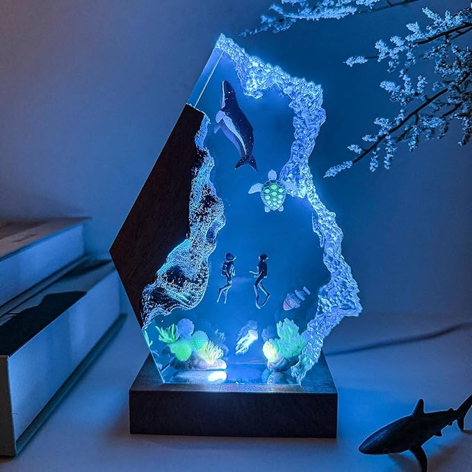 Humpback Whale Ocean Resin Lamp, Handmade Table Relaxing Mood Lamp with USB Port, Art Ornaments for Home Office Decor, Scuba Diver Gift for Birthday Holiday, Valentine's Day Gifts for Husband