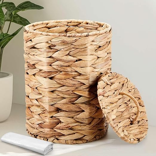 Ctosree 3.8 Gallons Large Wicker Trash Can with Lid Handle Woven Wicker Rattan Bathroom Waste Basket Boho Trash Basket with 100 Plastic Garbage Bags for Bedroom Office Laundry (Classic Style, Nautral)