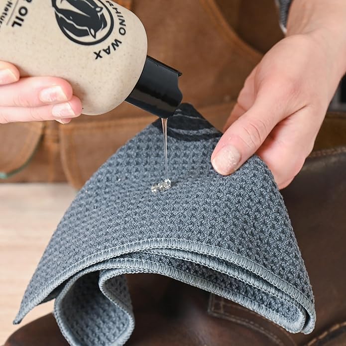Rhino Wax - Cowboy Boot Cleaning and Conditioning Kit (6 Pieces) - Ultimate Cowboy Boot Care Kit - Cleaner (Boot-Scrub) + Conditioner (Leather Oil) + Waterproofing Wax + Brushes + Microfiber Cloth