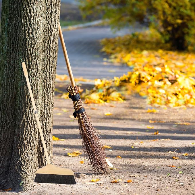 Wooden Handle Horsehair Broom, 90cm Soft Bristle Floor Sweeper for Wood, Linoleum, and Concrete, Anti-Static Indoor and Outdoor Broom, Ergonomic Long Handle