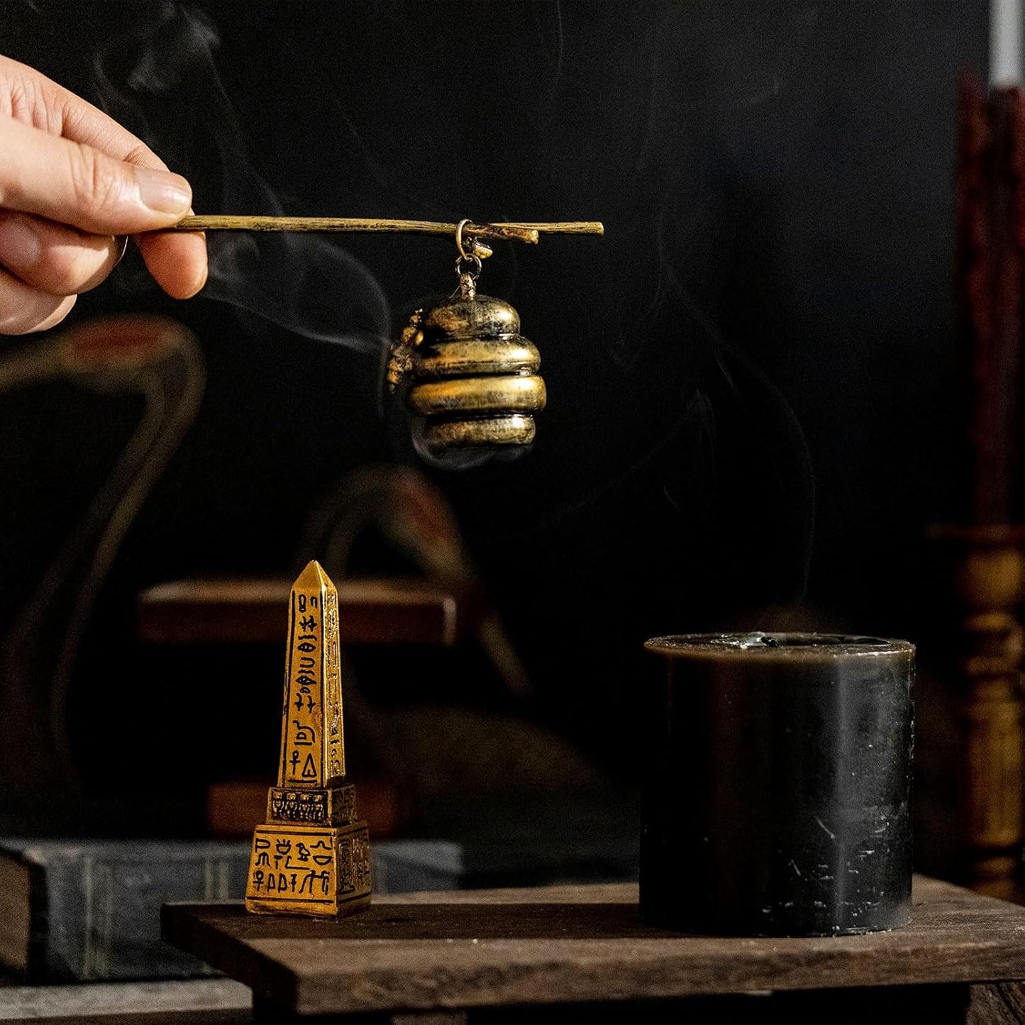 AIM & GGKK Vintage Bronze Beehive Candle Snuffer Extinguisher - Long Handle for Safe Flame Out, Decorative Candle Accessory with Bee Design