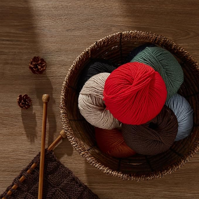 100% Merino Wool Yarn, 6-Ply Luxurious and Soft Yarn for Hand Knitting & Crocheting, 1.76 OZ/50g, 127 yds/116 Meters(Bright Red, 3 Balls)