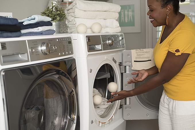 Molly's Suds Peppermint Laundry Detergent Powder (120 Loads) & 6 XL Wool Dryer Balls (White) Bundle