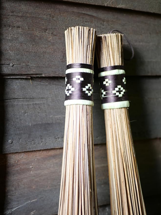 32 inch Multi-Surface Sturdy Outdoor Authentic Coconut Leaf Broom Asian Heavy Duty Broom Thai Natural Coconut Leaf Broom (Country Rustic) 1 Piece (Brown)