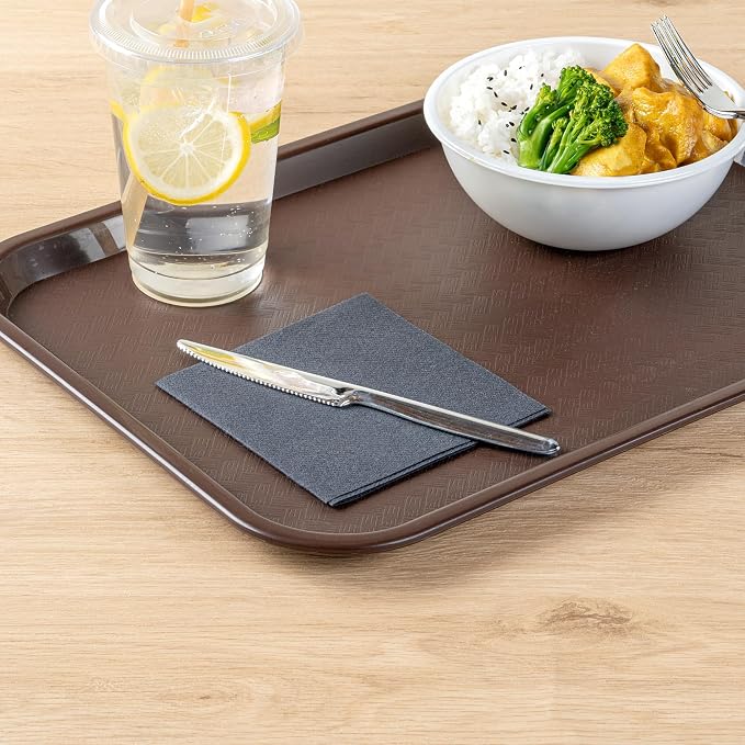Restaurantware Moderna 7.3 Inch Disposable Knives 250 Recyclable Plastic Knives - Crack-Resistant For All Types Of Meals Silver Plastic Cutlery
